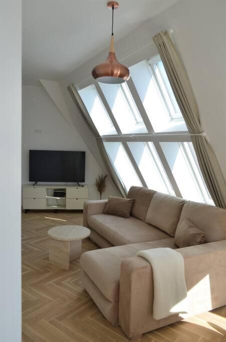 Luxury Apartment With A Balcony And View In Riga Old Town Exterior foto