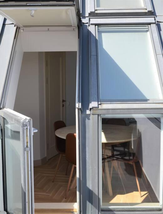 Luxury Apartment With A Balcony And View In Riga Old Town Exterior foto