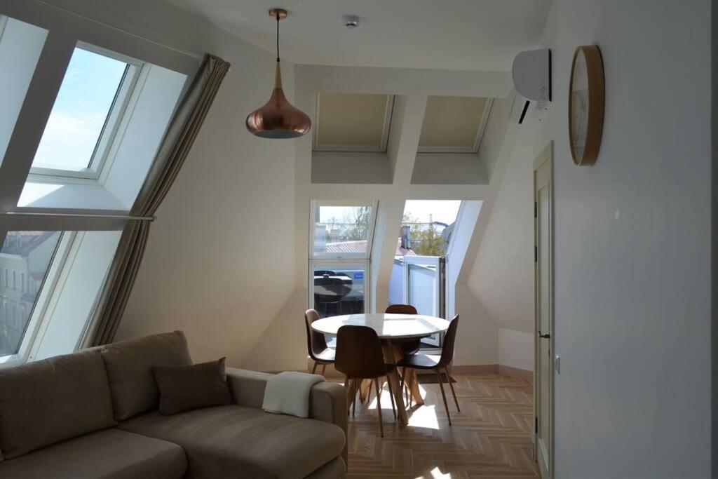 Luxury Apartment With A Balcony And View In Riga Old Town Exterior foto