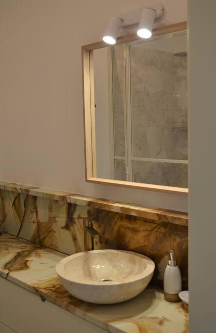 Luxury Apartment With A Balcony And View In Riga Old Town Exterior foto